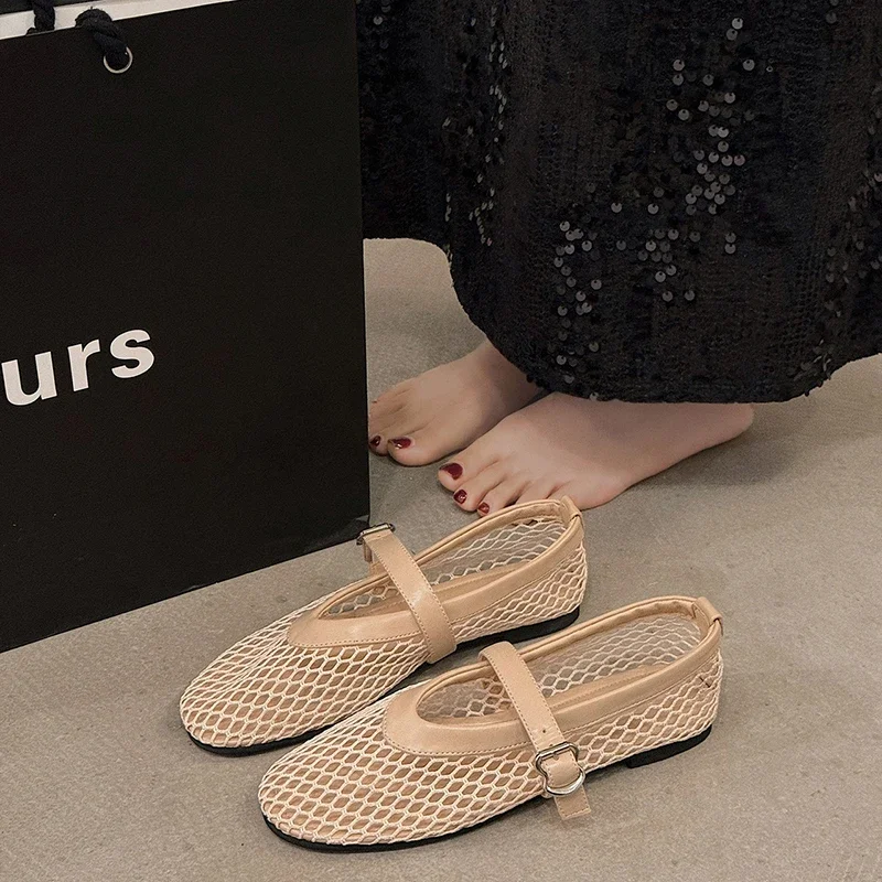 Women's Pointed Flat Shoes Designer Casual Trend Breathable Ballet Women's Hollow Beach Sandals Mary Jane Shoes 2025 New Style