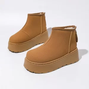 The New Fashionable Winter Snow Boots Are Made of Suede Material with A Warm Ankle Design and Thick Platform Soles for Good Grip
