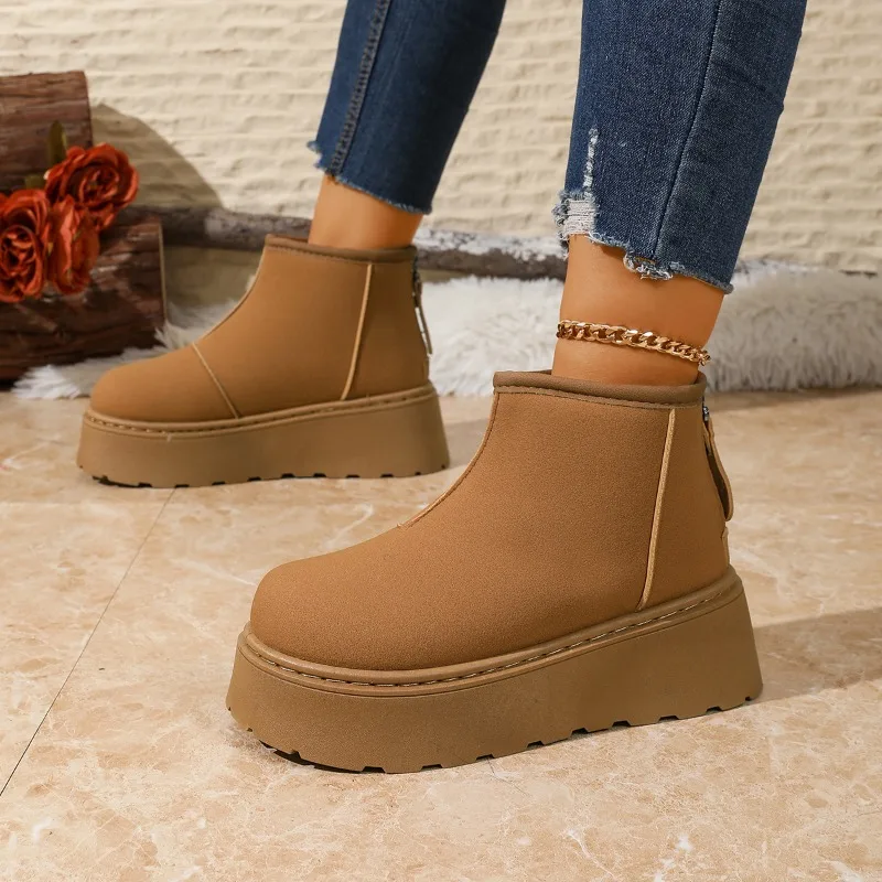 The New Fashionable Winter Snow Boots Are Made of Suede Material with A Warm Ankle Design and Thick Platform Soles for Good Grip - Image 2