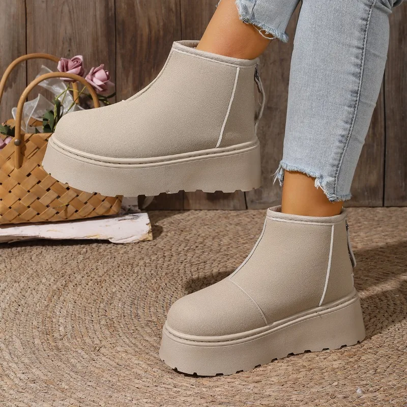 The New Fashionable Winter Snow Boots Are Made of Suede Material with A Warm Ankle Design and Thick Platform Soles for Good Grip - Image 4